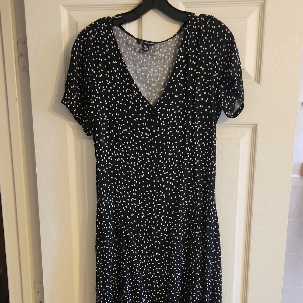 B&W V-Neck Sundress for Wedding Guest - Picture 3 of 7